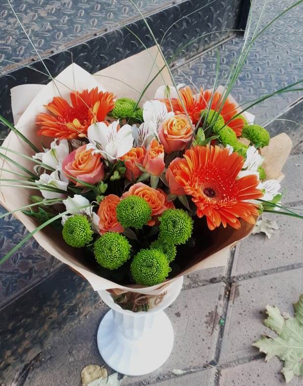 Букет цветов из: Герберы, Хризантемы, Альстромерии и Розы в Кудиново