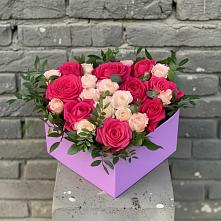 Цветочная композиция из Розы в коробке в Кудиново