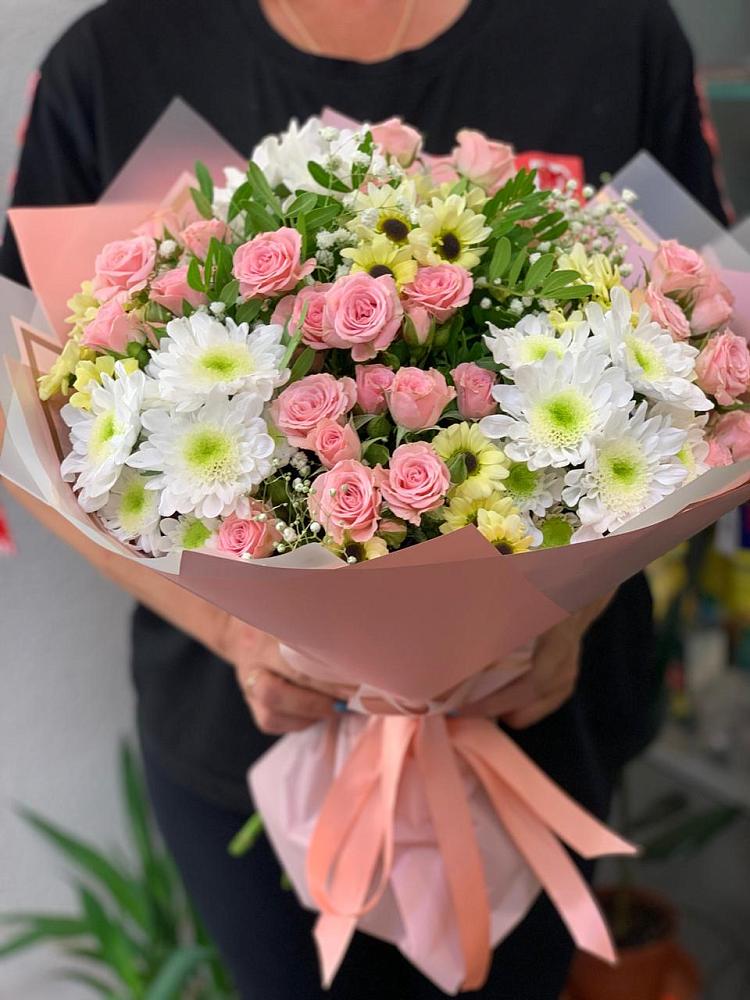 Букет цветов из: Розы и Хризантемы в Кудиново