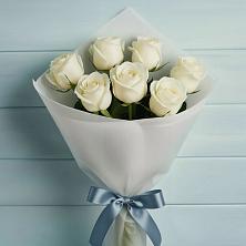 Букет 7 Белых роз Эдлесс Лав в Кудиново