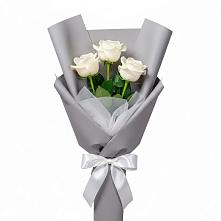 Букет 3 белые розы в Кудиново