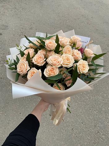 Букет Кремовые розы Латте в Кудиново