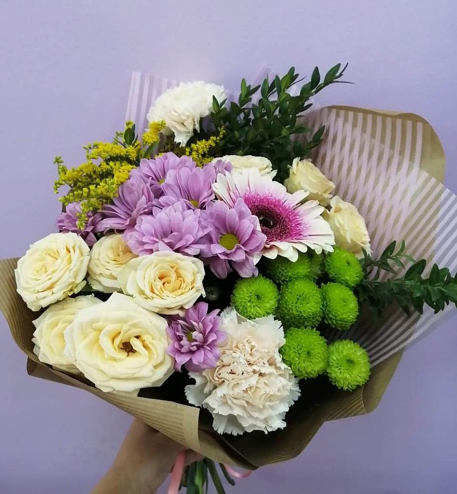 Букет цветов из: Хризантемы, Розы, Гвоздики и Герберы в Кудиново