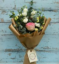 Букет цветов из:  Розы и Лизиантусы в Кудиново