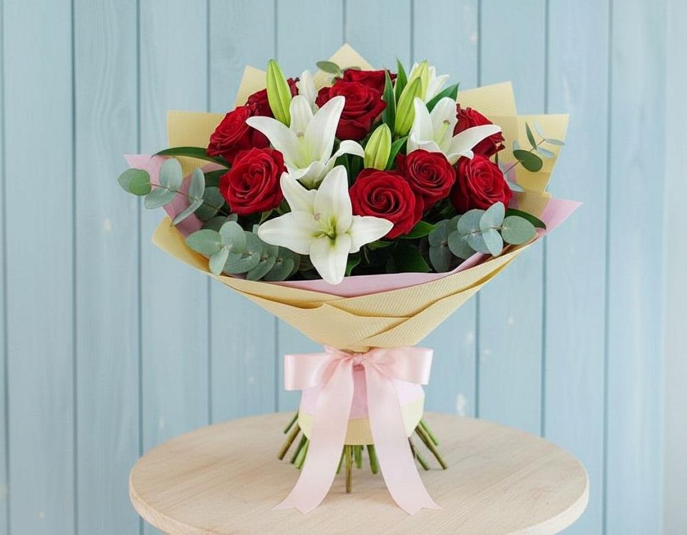 Букет цветов из: Лилии и Розы в Кудиново